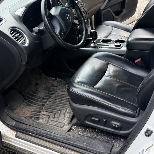 Close-up of passenger seat and dashboard before detail