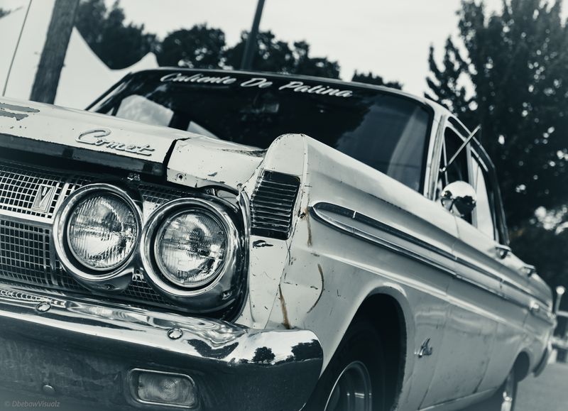 Classic car grille in black and white, DbebawVisualz photography portfolio